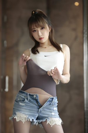 凤莱仪